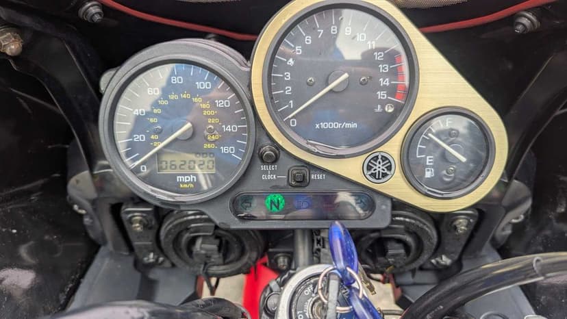 Motocykl Yamaha FZS 600 fazer 2000r OBNIŻKA DO 08.03