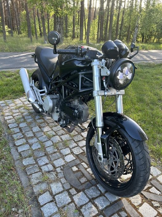 Ducati Monster 620cc 2004r.