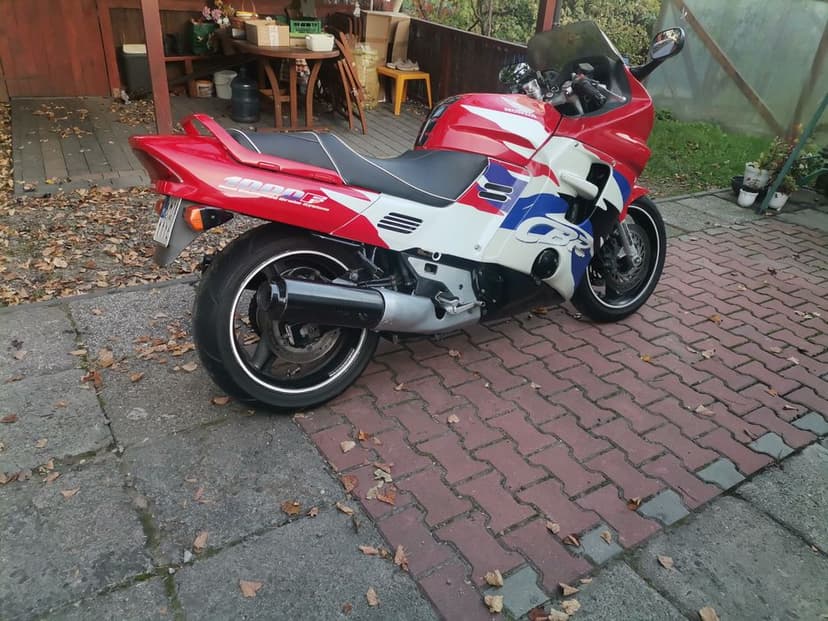 Honda CBR 1000 f dual sc24
