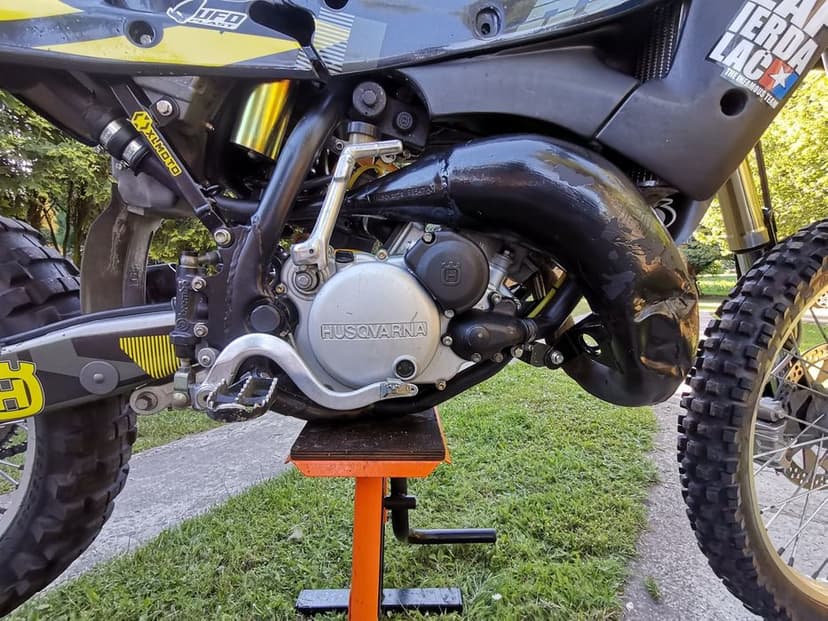 Husqvarna WRE125 (nie honda cr, kawasaki kx, ktm)