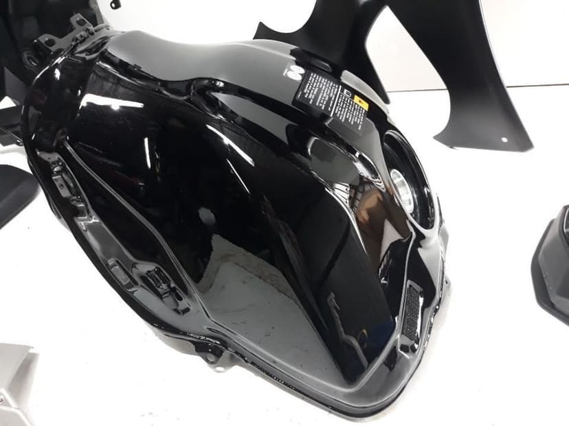 yamaha r1 rn32 zbiornik paliwa ogon owiewka lusterko siedzenie