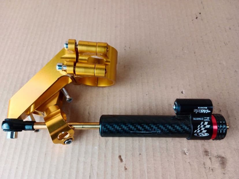 Honda CBR 600 F4i PC35 Amortyzator Skrętu z Uchwytem Mocowanie  01-06