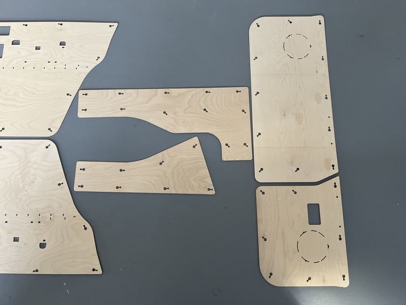 Boczki drzwi, tapicerka Nissan Patrol Y60 Long Długi