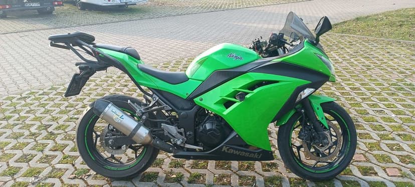 Kawasaki Ninja EX300 300 ABS LeoVince