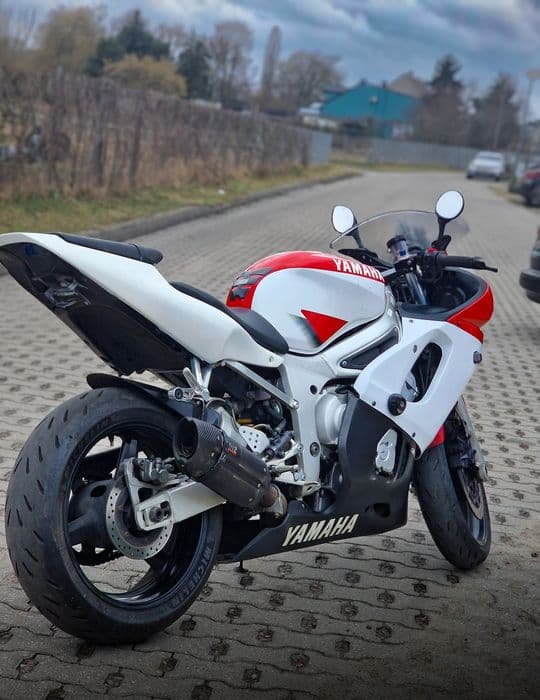 Yamaha R6 RJ03 600cc ścigacz sport