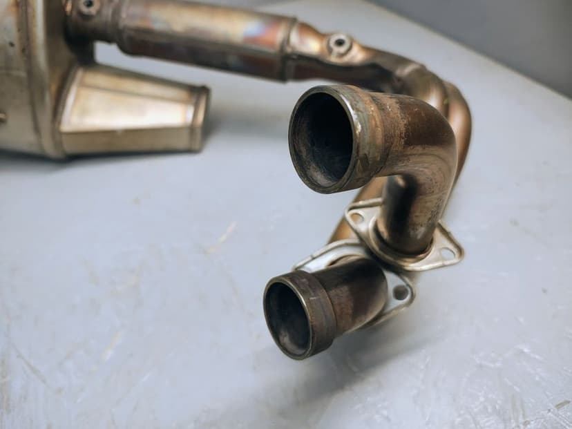 Układ wydechowy kolektor  tłumik KHI K 728  Kawasaki  Ninja 650