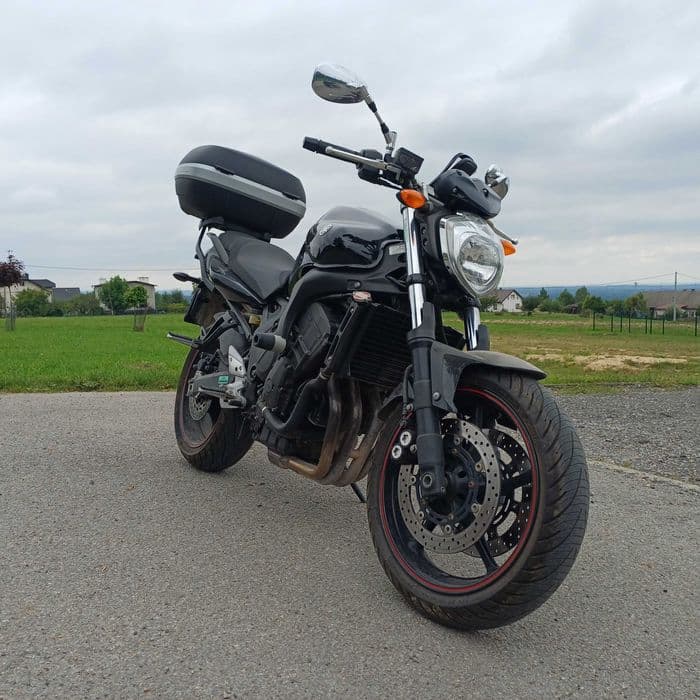 Yamaha FZ6 FAZER/ mały przebieg/zadbana/kufer