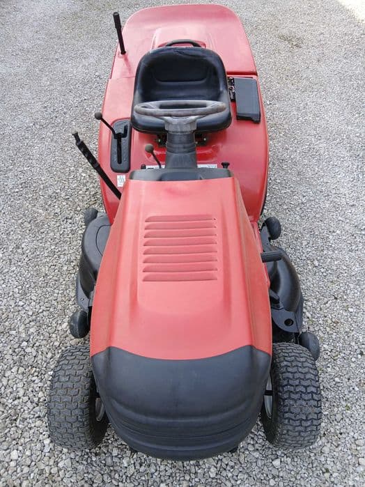 Traktorek  Kosiarka  Husqvarna  Briggs &  Stratton  15,5KM.  manual.W ofercie inne marki.