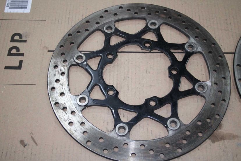 Tarcze Hamulcowe Tarcza Przód Śruby Suzuki GSXR 750 K6 K7 06-07, 600