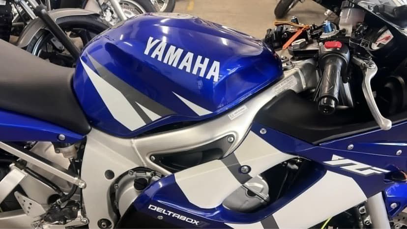 Yamaha R6 RJ03 2002 – świeżo po dużym serwisie, gotowa do jazdy