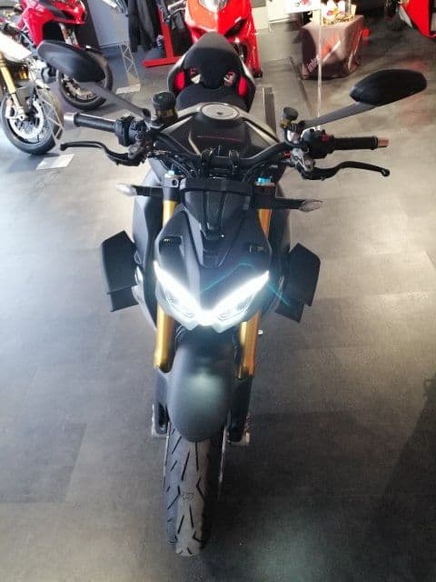 Ducati Streetfighter V4 S – jak nowy
