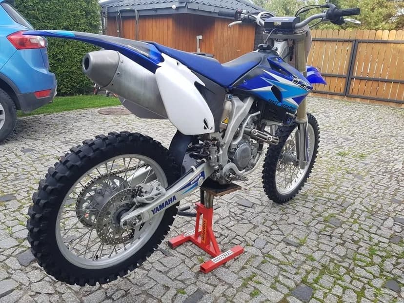 Yamaha YZF 250 • 2006r • 175 mth • Stan bdb