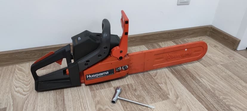 Husqvarna 40 piła spalinowa pilarka łańcuchowa Stihl Ms 230 231 / 251 jonsered