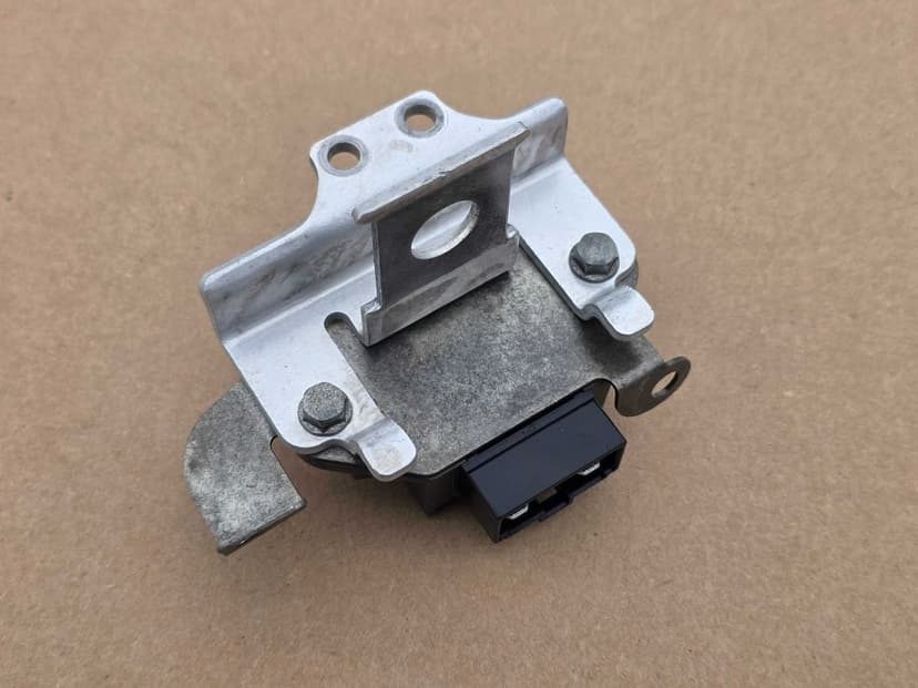 Regulator napięcia Honda CRF 250 r. 10-17 / CRF 450 r. 09-16 oryginał