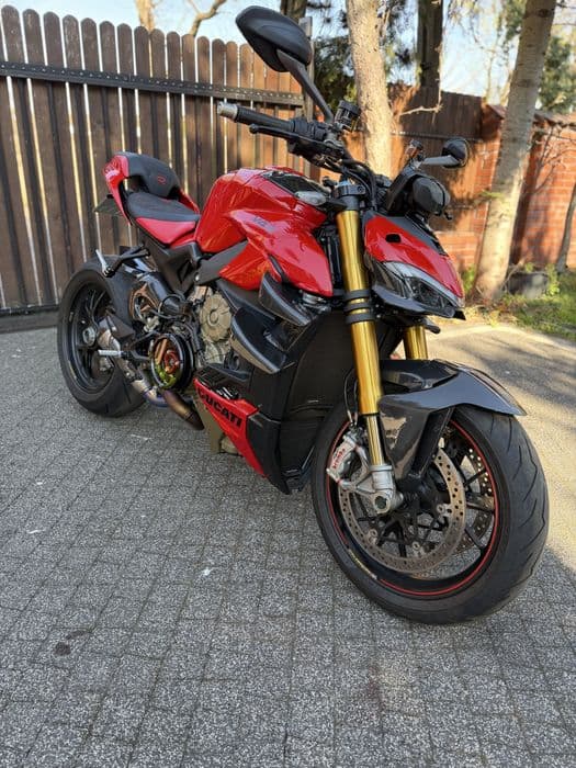 Ducati Streetfighter V4S – 2024 | 3800 km | Carbon | Arrow Titanium 220KM