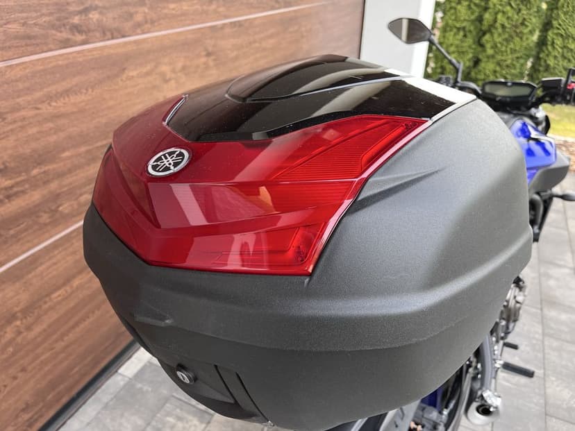 Stelaż + kufer Yamaha mt07 oryginał 2018-2025