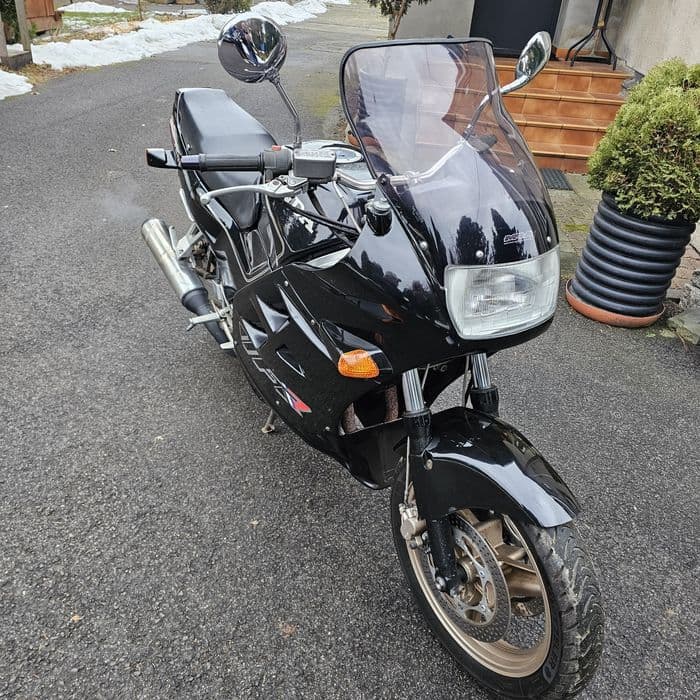 Okazja Honda VFR 750F niski przebieg