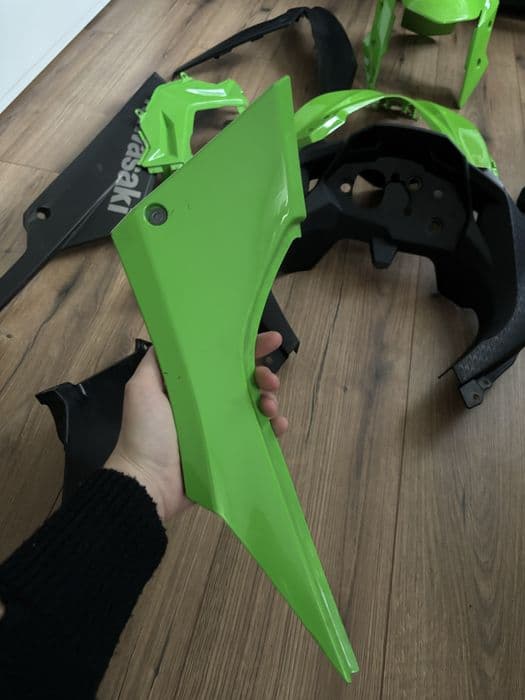 Kawasaki ninja 300 części owiewki