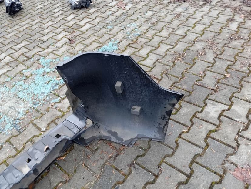 Zderzak tylny tył Toyota Land Cruiser J150 Oryginał