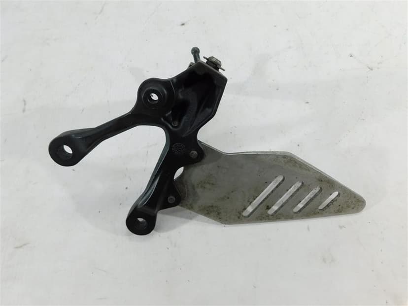 SET PODNÓŻEK LEWY PRZÓD YAMAHA YZF-R1M RN32 15-20 U-11 35063016018R
