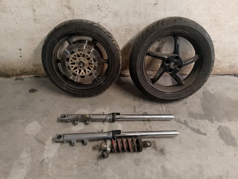 Owiewki pług czacha honda vfr 750