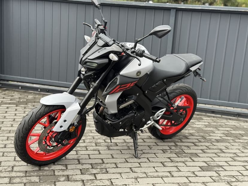 Yamaha mt 125 2020 Akrapovic Ladna