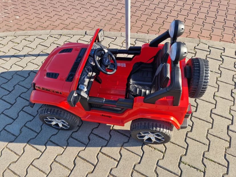 Jeep wrangler na akumulator