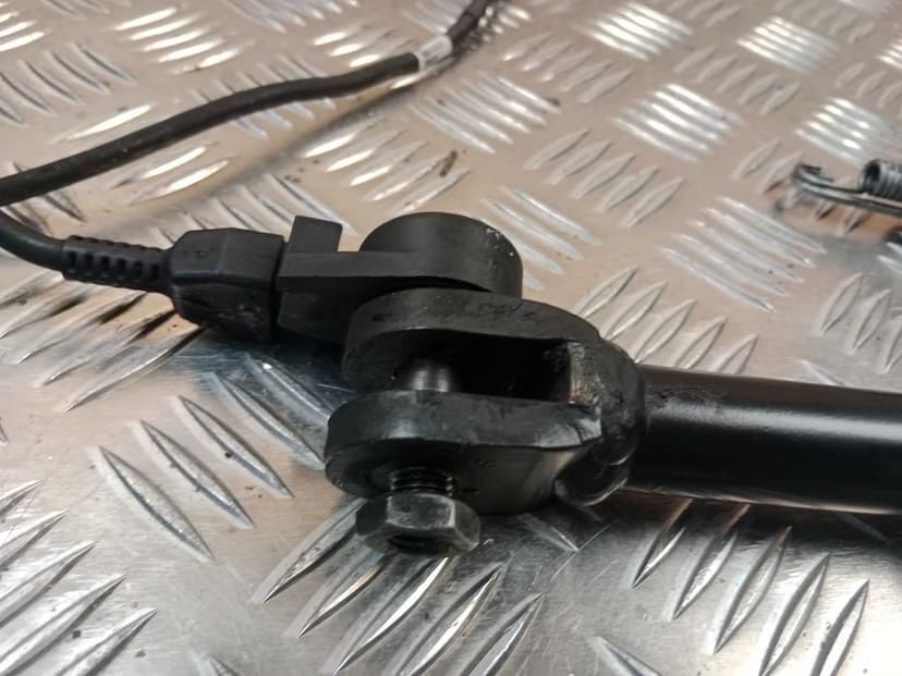 Aprilia RS 660 Stopka Noga Kosa Nóżka Boczna z Czujnikiem 20-25