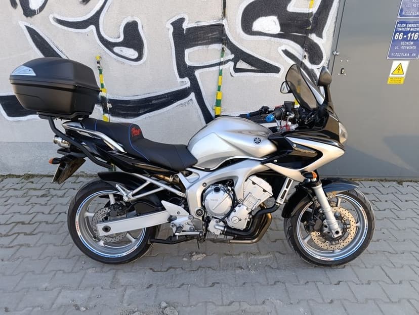 *Bardzo zadbana Yamaha Fz6*Dodatki*