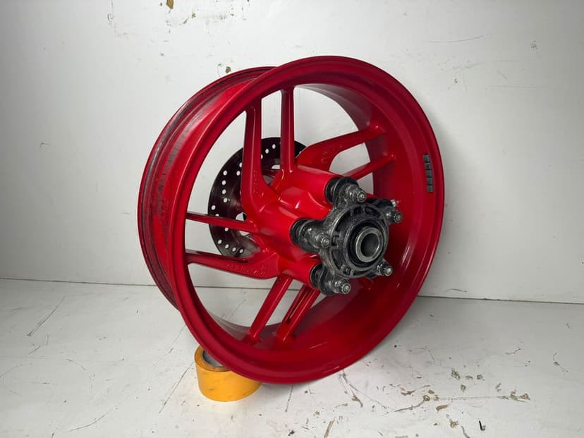 Ducati Monster 821 Felga Tył Czerwona Kolo Zbierak Tarcza hamulcowa
