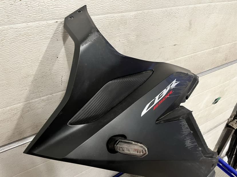 Boczek lewy owiewka boczek honda cb650r cbr650
