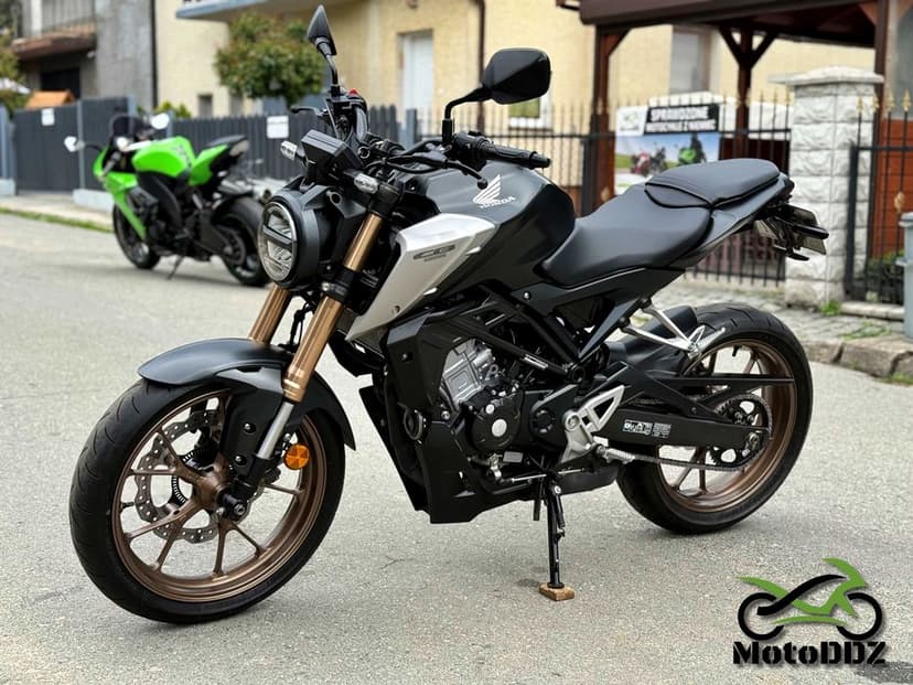 Honda CB125R - CB125 R CB 125 - Lift 15KM - CB 125 R Honda ABS -