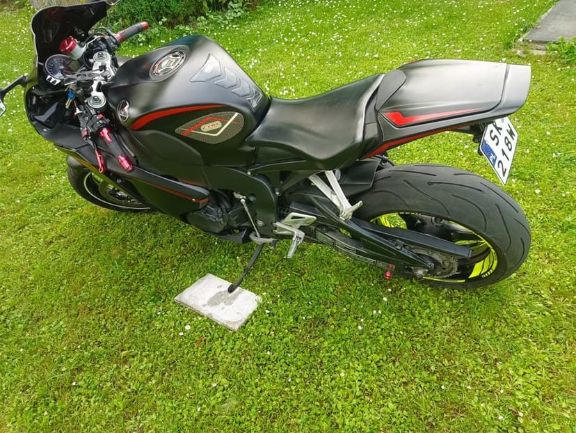 Honda CBR 1000 rr fireblade 2008r