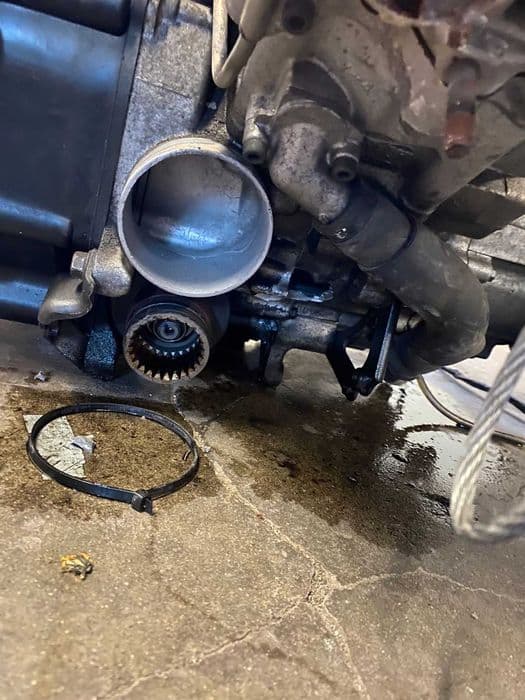 Wszytkie części QUAD YAMAHA GRIZZLY RHINO 660 Silnik Skrzynia Głowica