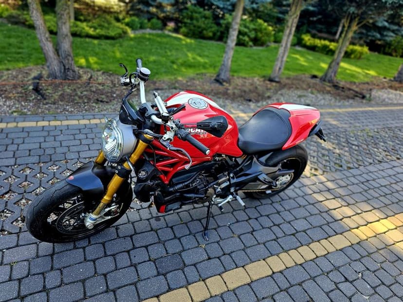 Ducati Monster 1200 S. Tylko 9600 przebiegu .  Sprowadzony z Szwajcari
