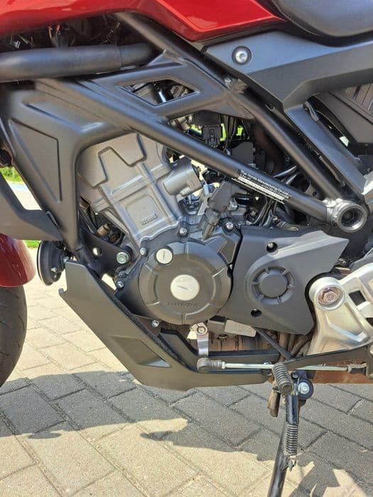 Honda CB125R polift 2021