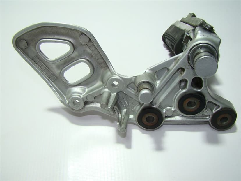 SET PODNÓŻEK PRAWY PRZÓD SUZUKI GSX 1300 R HAYABUSA 99-07R
