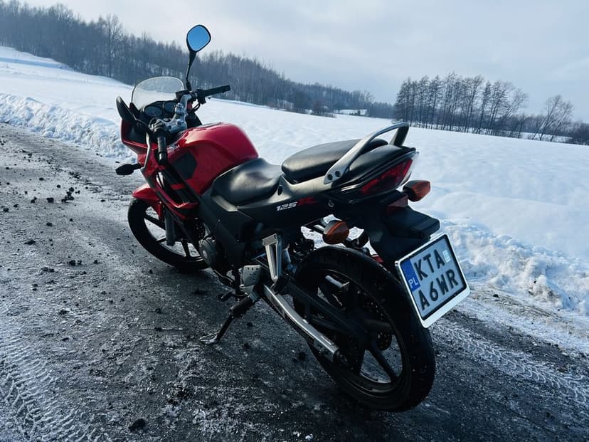 Honda CBR 125 Zadbany