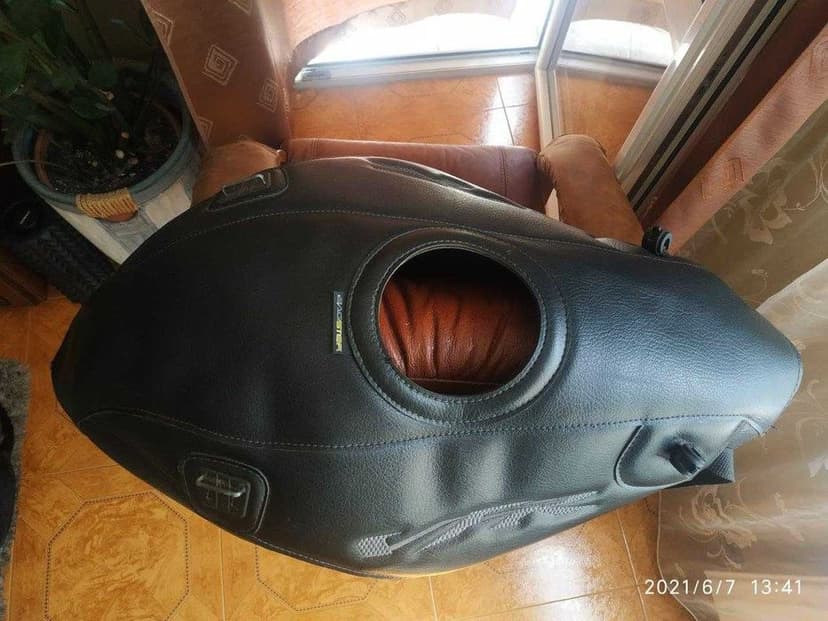 Bagster oslona zbiornika paliwa HONDA VFR 800 Vtec 02-09