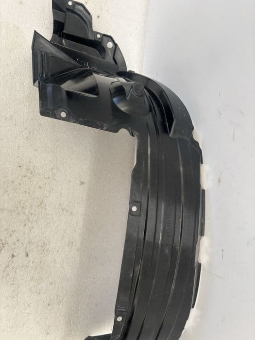 Toyota Hilux VIII 8 lift FL 20- nadkole prawy przód prawe przednie