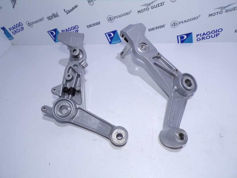 Komplet Set Kierowcy Przód Sety Prawy i Lewy Aprilia RS660 Tuono 660