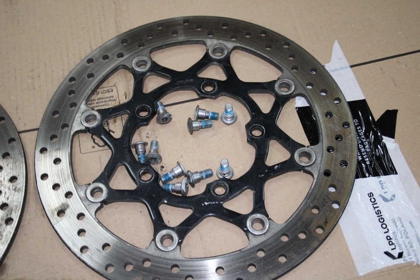 Tarcze Hamulcowe Tarcza Przód Śruby Suzuki GSXR 750 K6 K7 06-07, 600