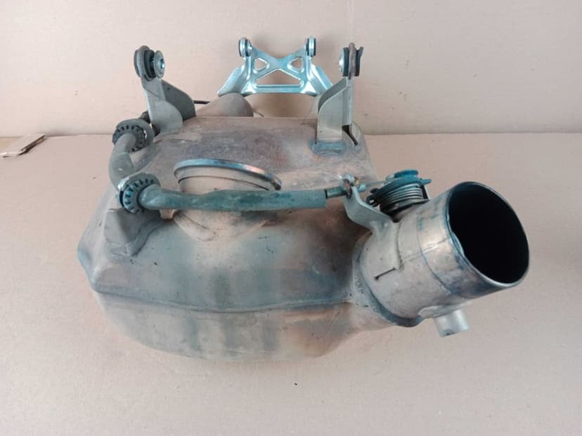 Ducati Panigale 959 Katalizator Wydech Tłumik Kolektory Kolektor 16-19