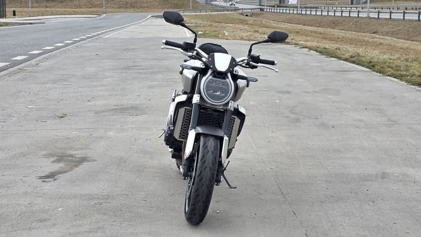 Honda cb1000r 2022 rok produkcji