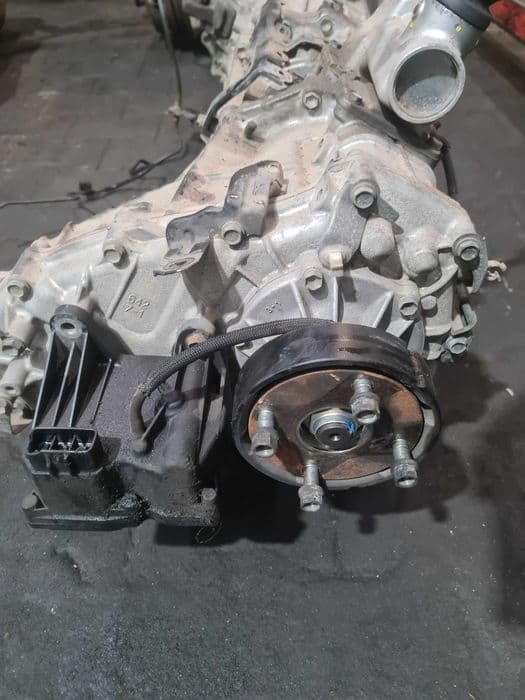 Toyota Hilux VIII 2.4d 20r skrzynia biegów 2GD 4x4 reduktor