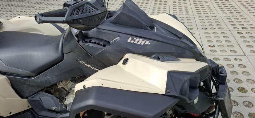 CAN-AM Renegade 650T DPS T3b doposażony