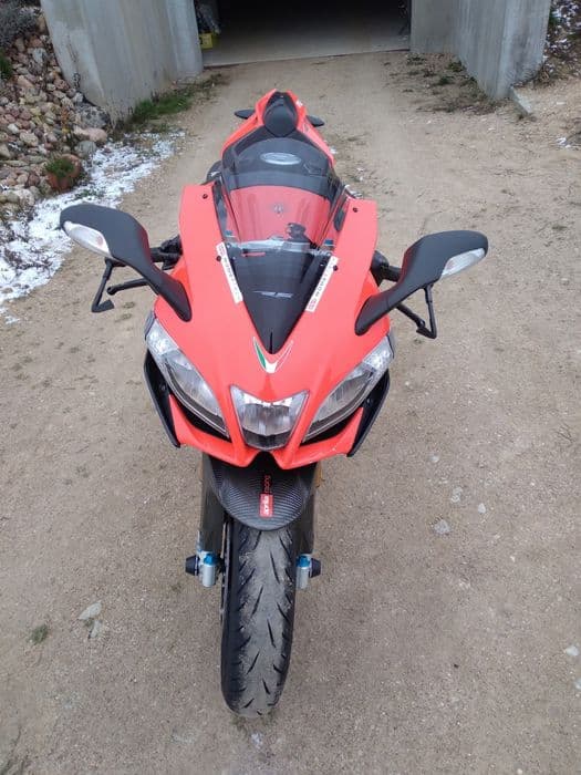 Aprilia RSV4 Factory