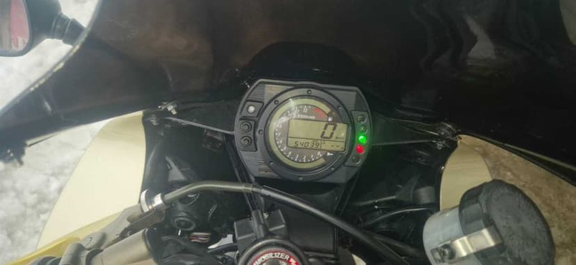 Kawasaki Ninja ZX10R 2005r