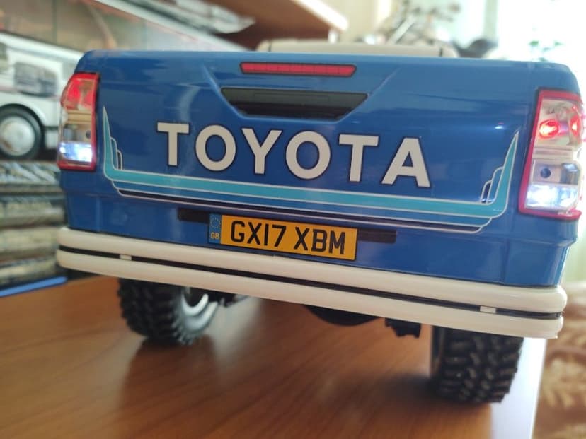 Tamiya 1/10 CC01 Toyota Hilux Extra CAB Bogate Oświetlenie Aparatura .