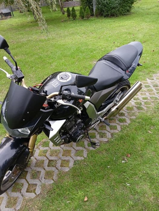 Kawasaki Z1000 niski przebieg